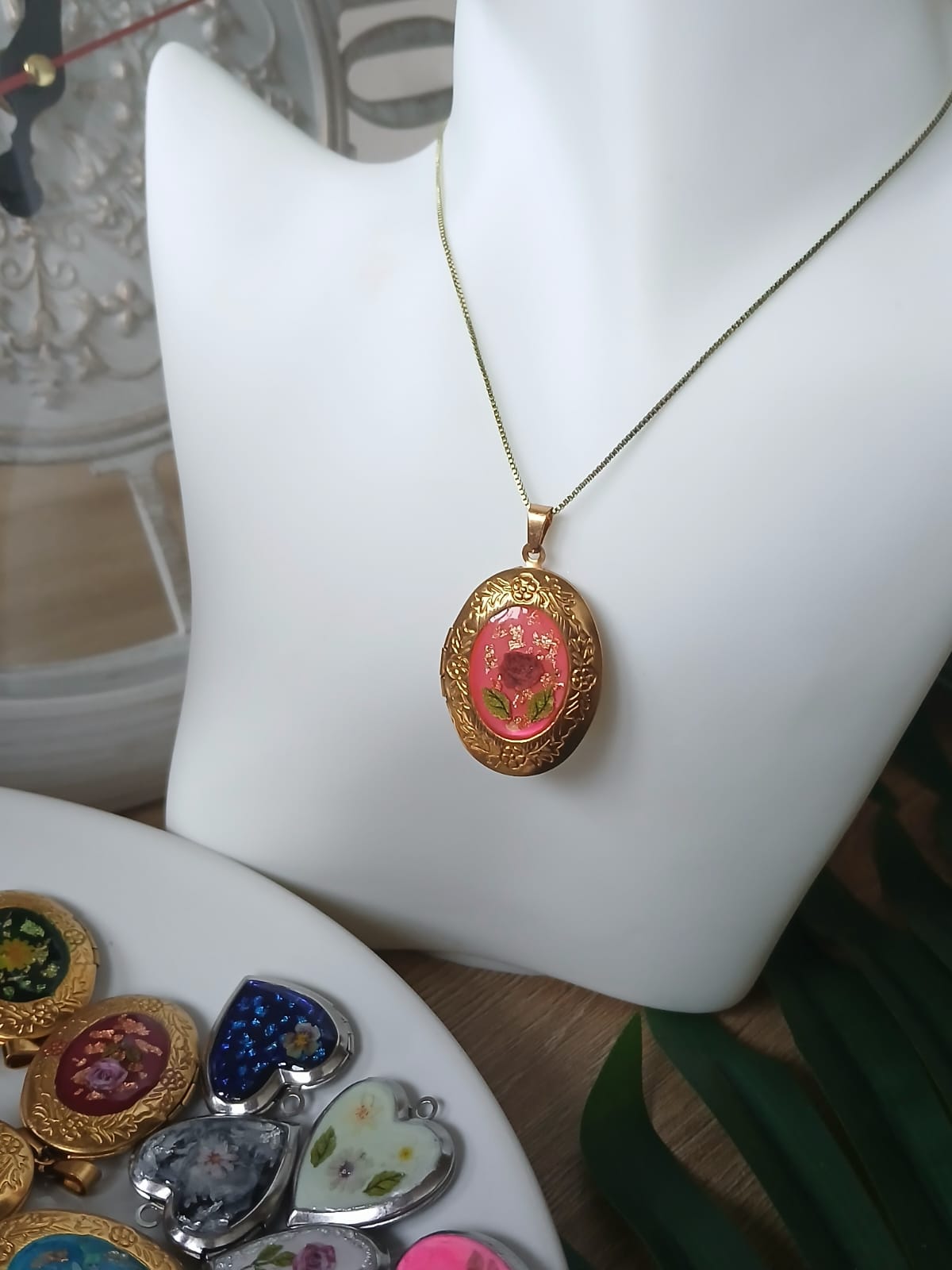 Workshop moment — Rose under glass